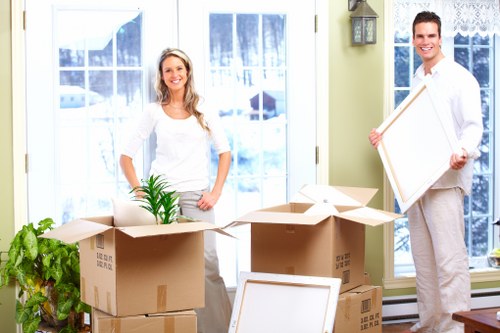 Unpacking support for a new home in Richmond upon Thames